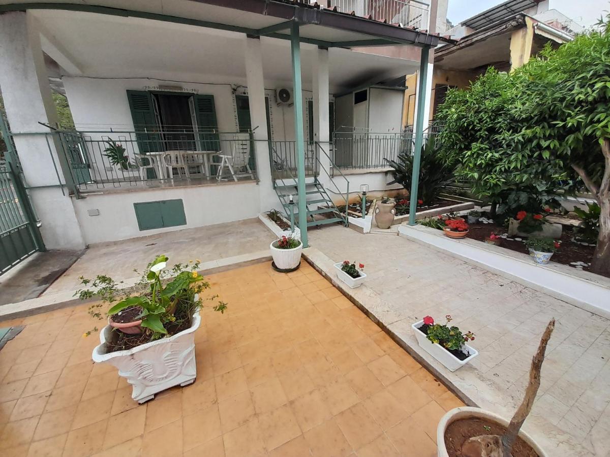 Casa Vacanze Ciccinè Capaci Esterno foto